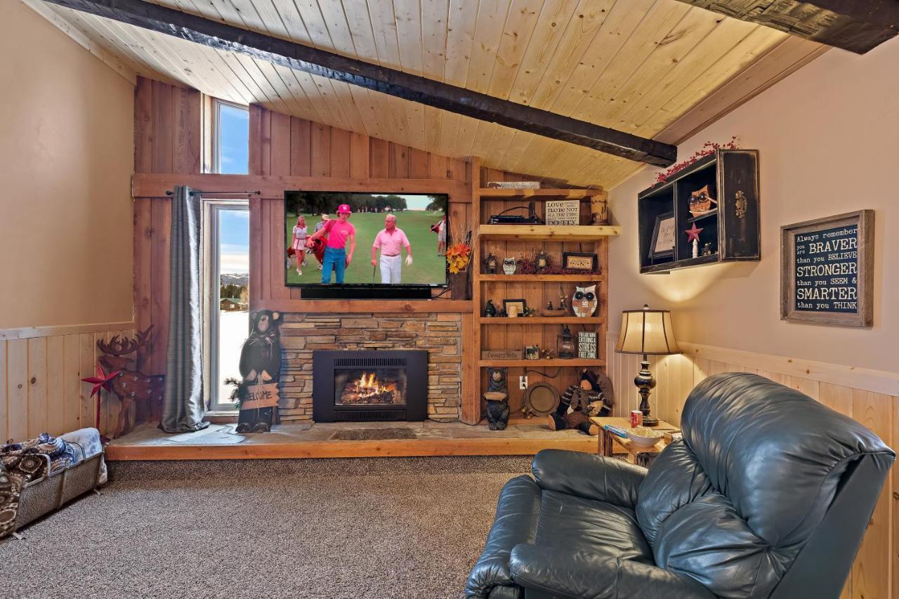 Huckleberry Hollow By Kabino Hot Tub Firepit Ps2 Satellite Grill Wifi Golf Course Island Park Exterior foto